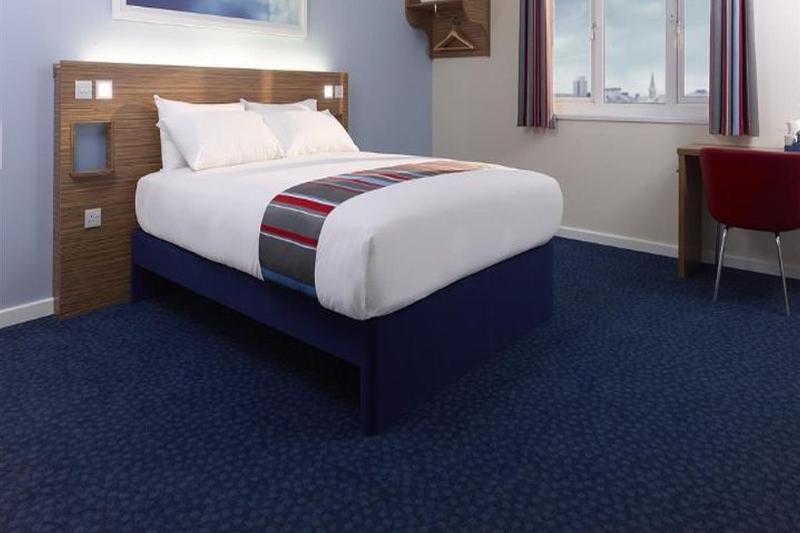 Travelodge Dundee Strathmore Avenue Extérieur photo